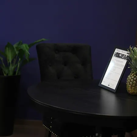 Ambassador بودابست